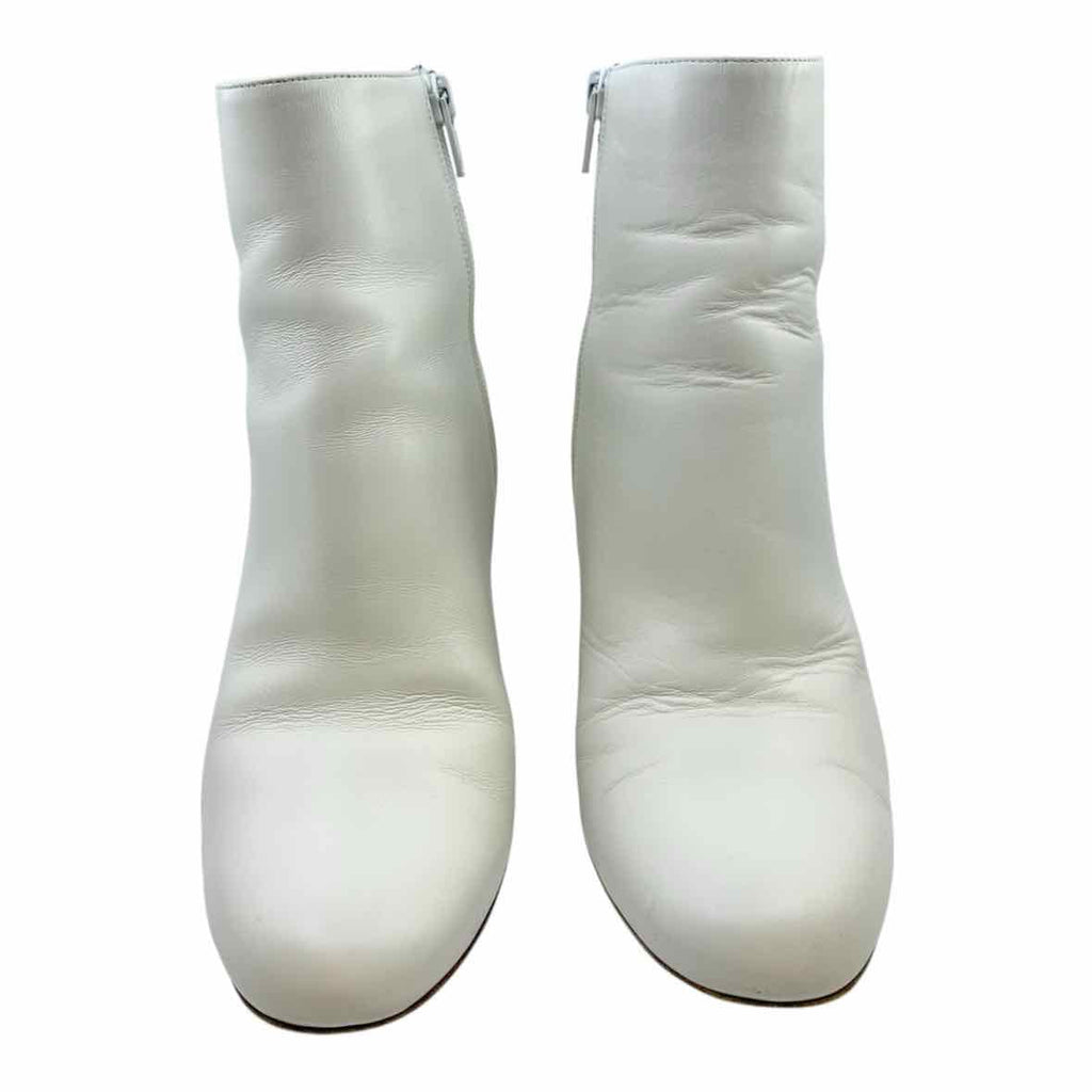 CHRISTIAN LOUBOUTIN Size 9 White Leather Solid Ankle Boot