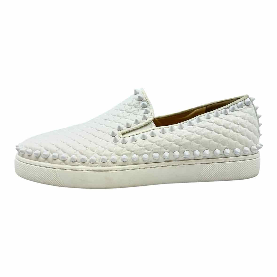 CHRISTIAN LOUBOUTIN Size 10 White Leather Scalloped Sneakers