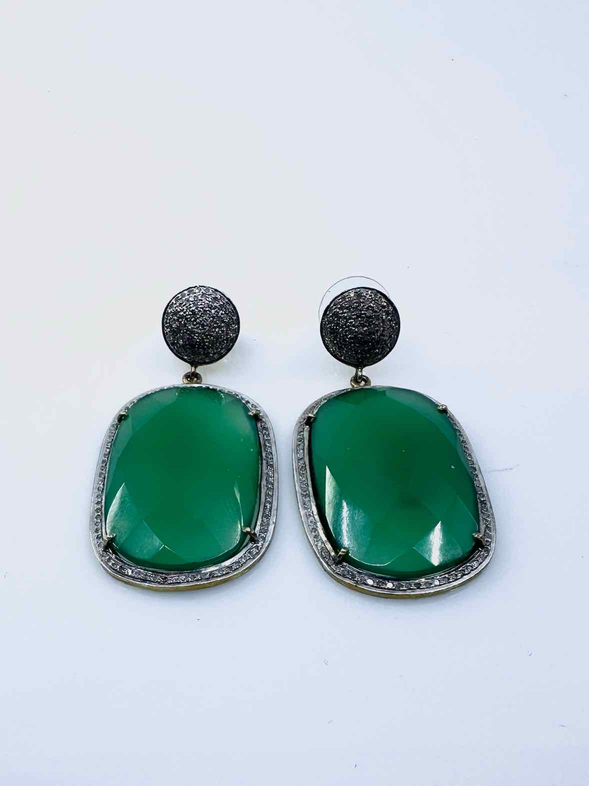14K Chalcedony Pierced Earrings