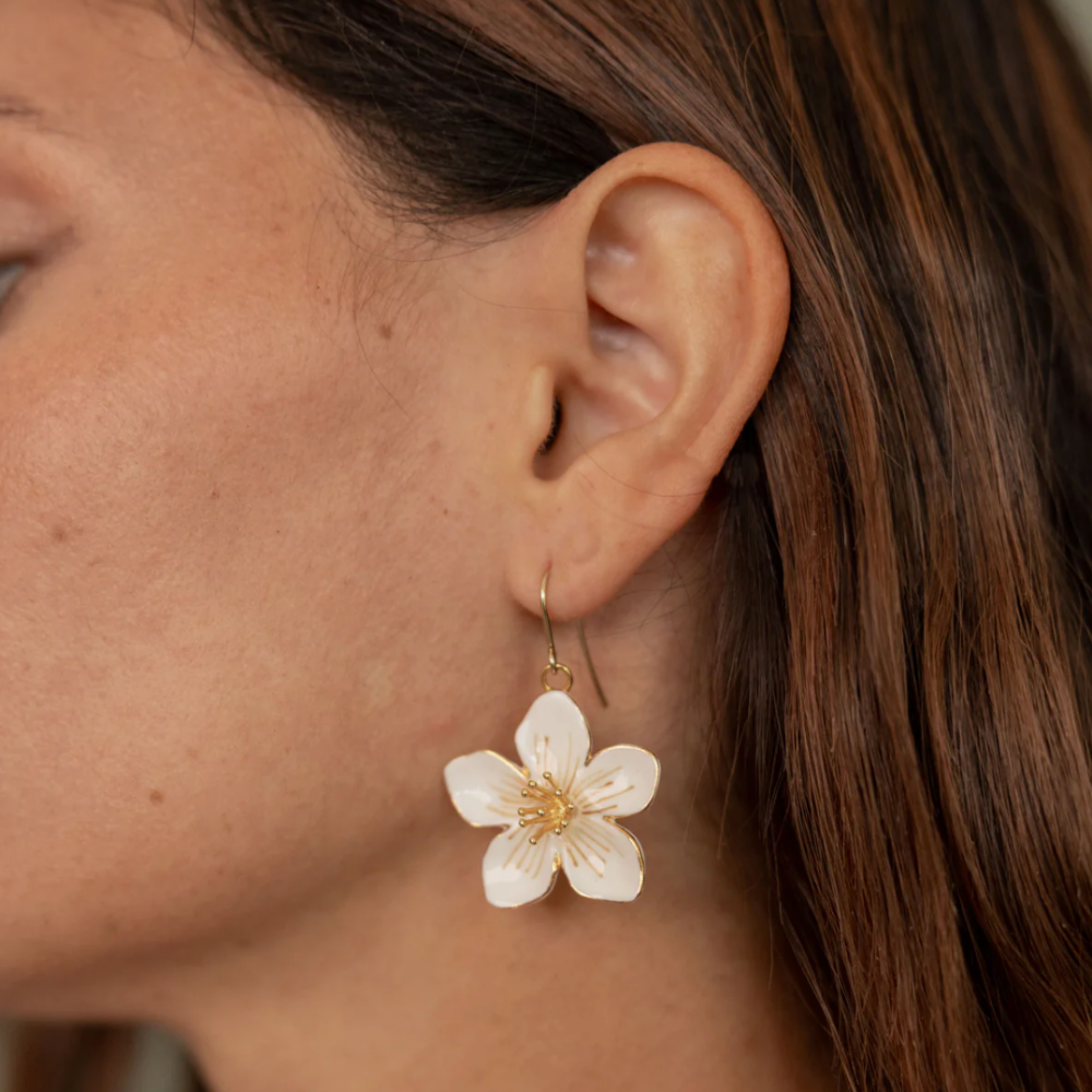 Nach White Flower Pendant Earrings