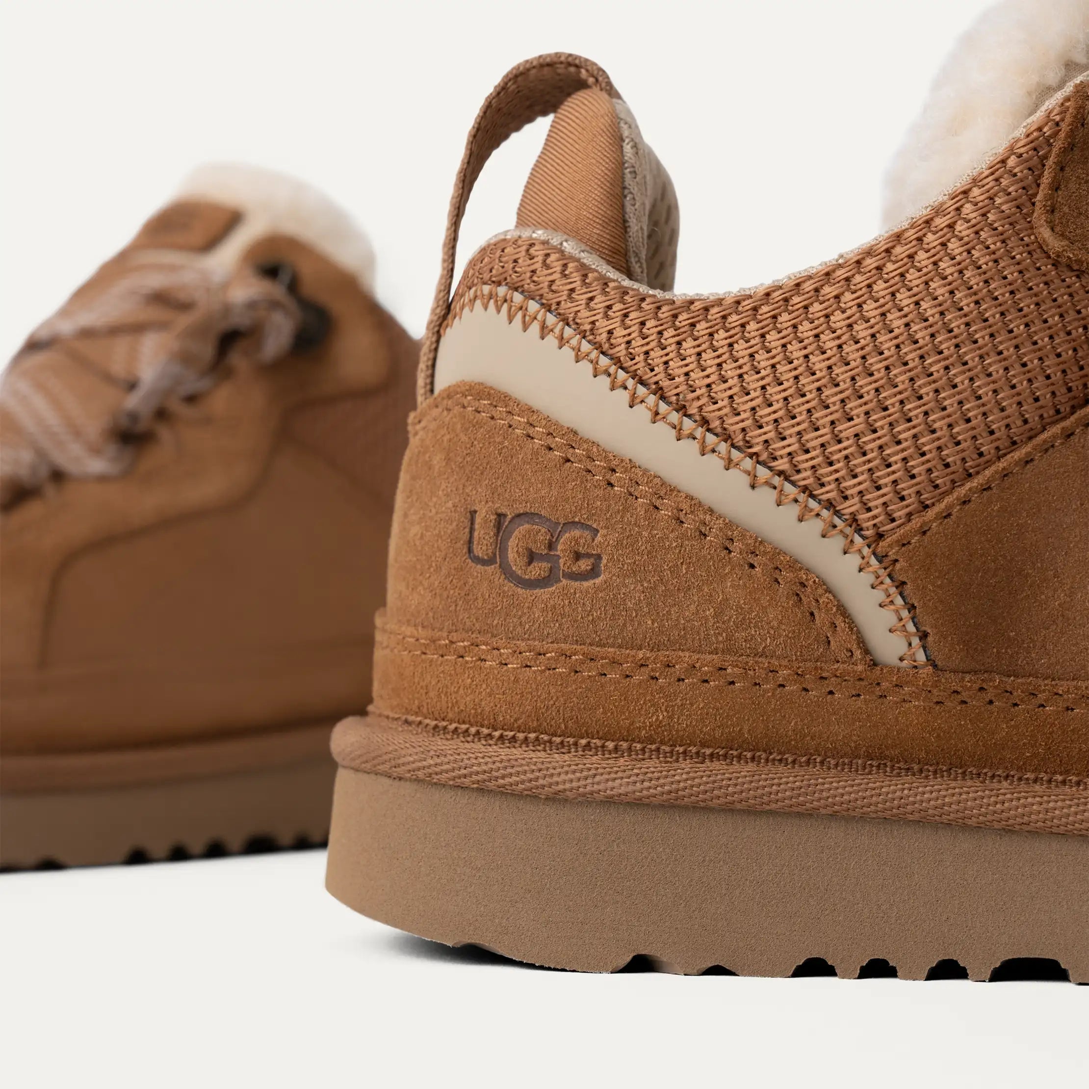 UGG Kids Lowmel Slippers | Chestnut