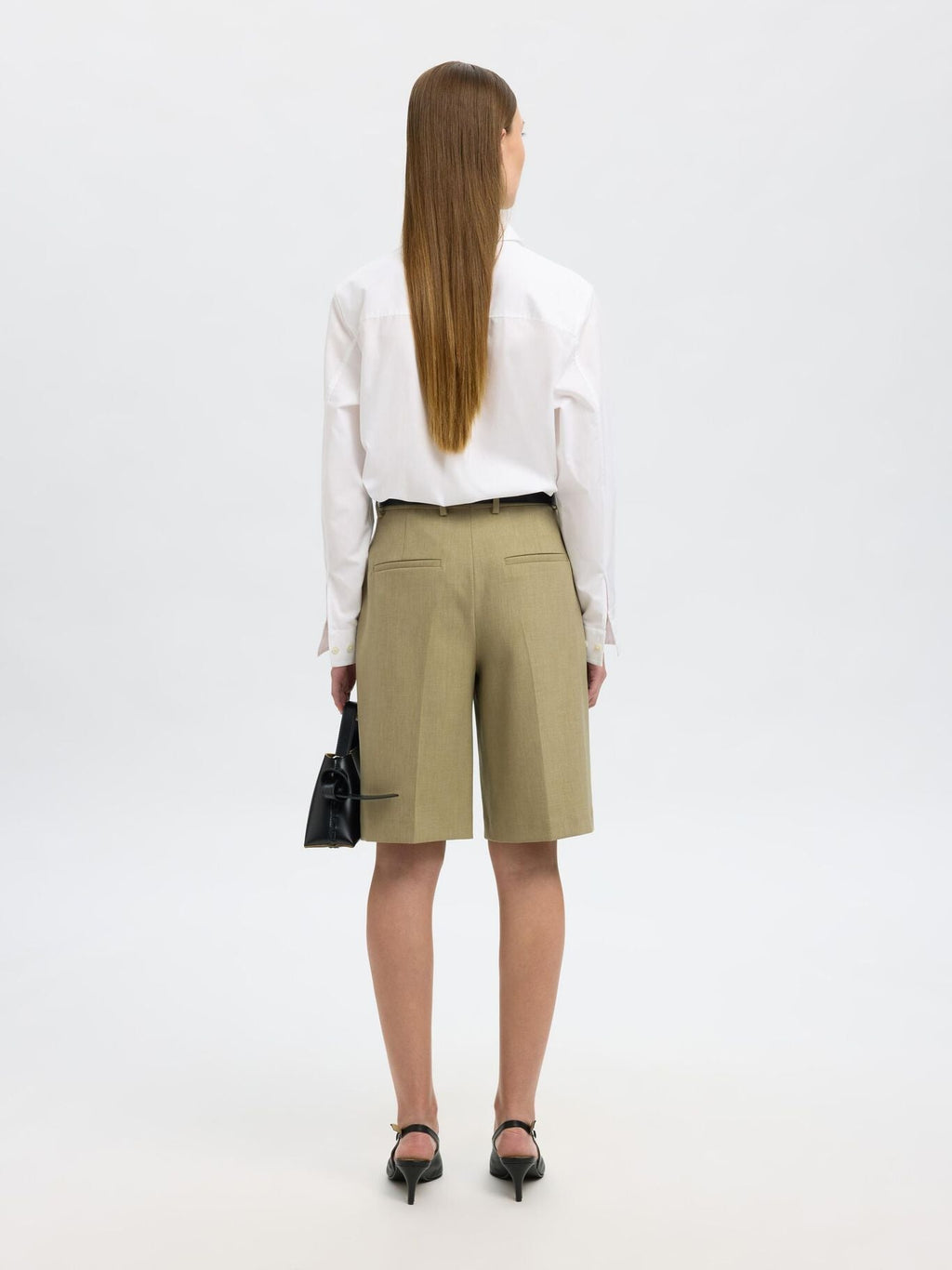 SELECTED  Bermuda Rita Shorts  in Slate Green