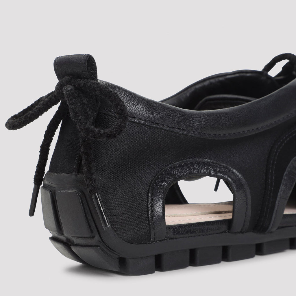 Black Cutout Ballerina Grip Trained Sneakers