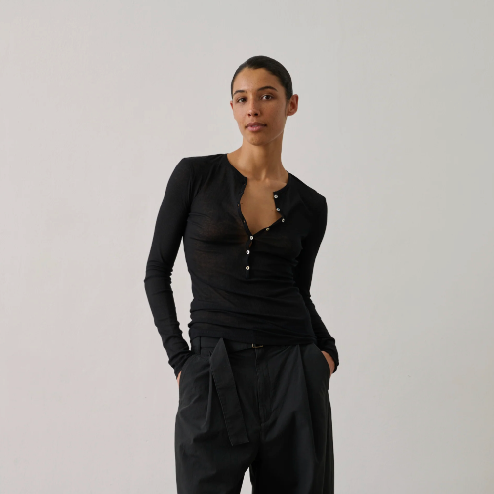 Soeur Isabella Tee - Noir