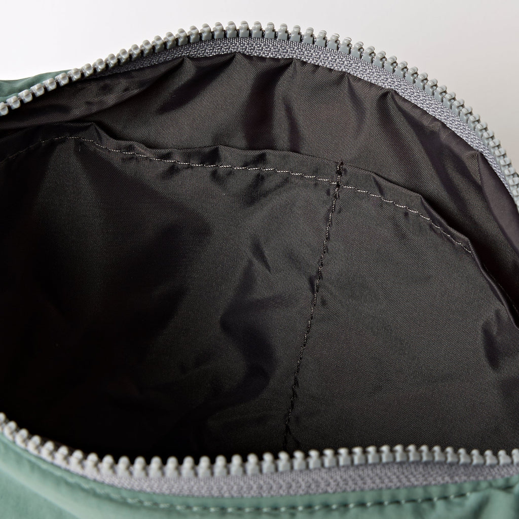 ROKA Farringdon Arctic Recycled Taslon Bag