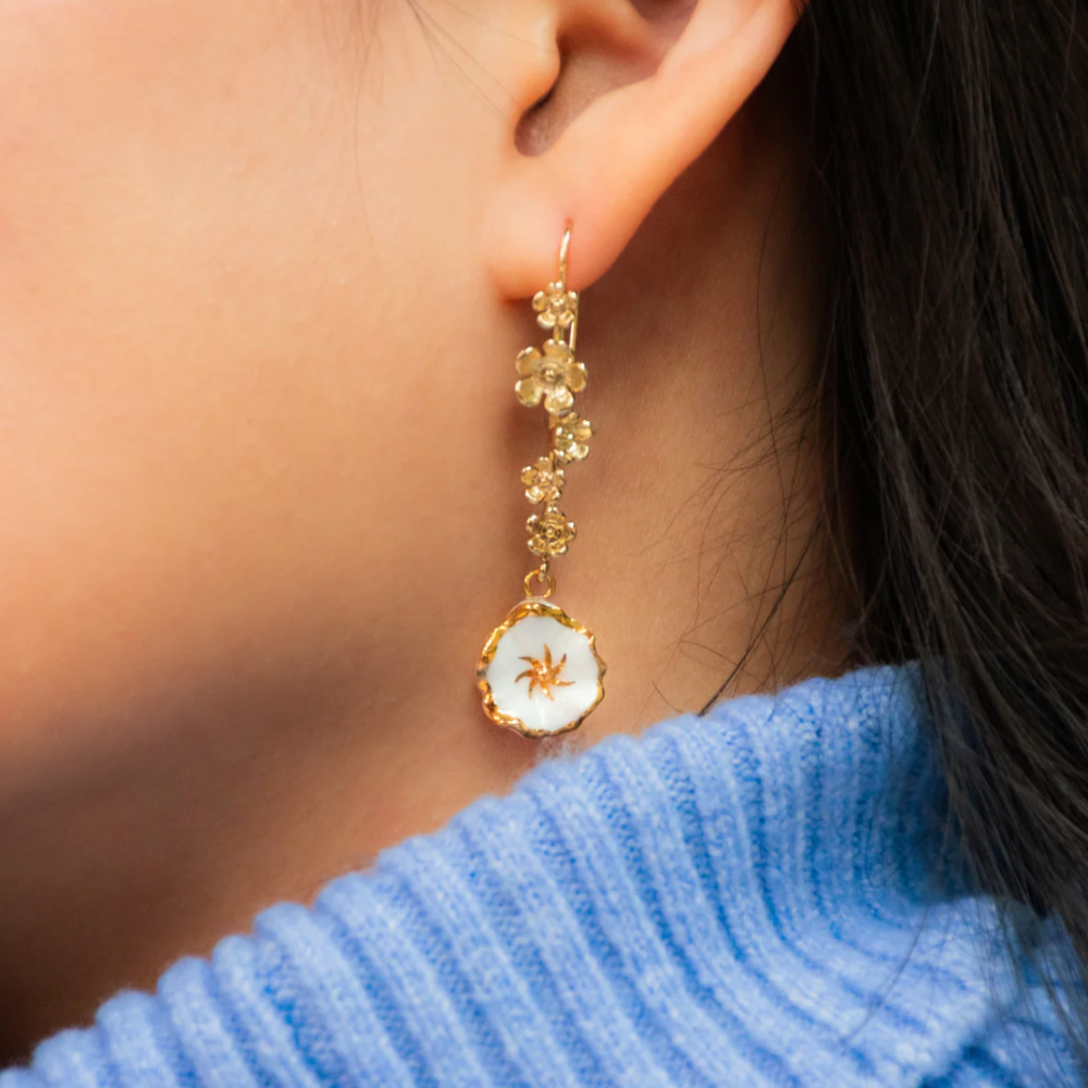 Nach Flowers Arctic Pendant Earrings