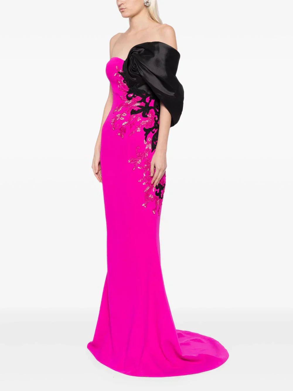 CREPE STRAIGHT FIT DRESS WITH MIKADO ONE SIDED, OFF-SHOULDER SLEEVE