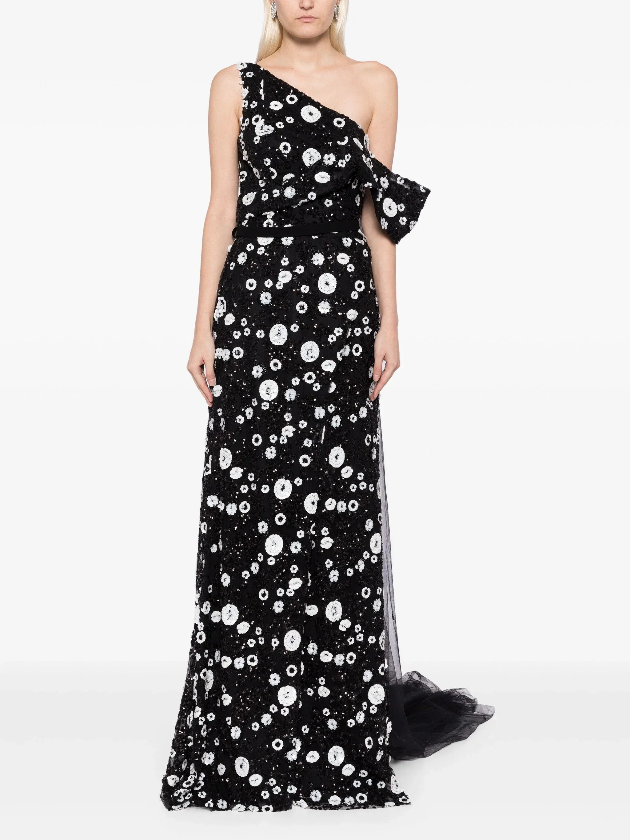 Tulle Dress With Envelope Skirt And Off-Shoulder Sleeves And Tulle Tail
