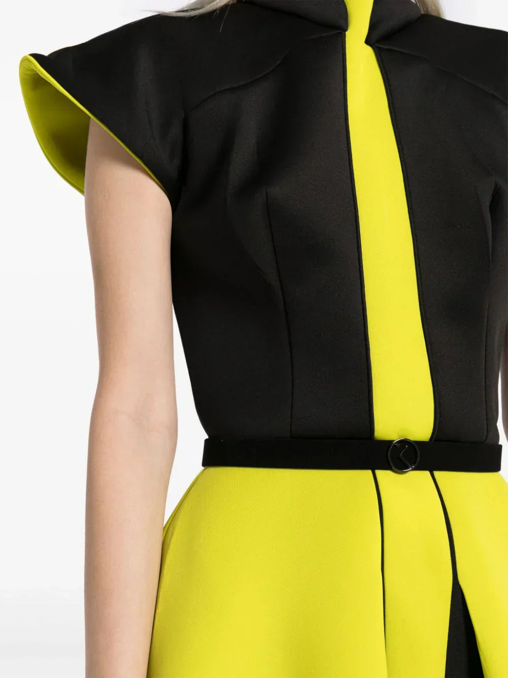 NEOPRENE DRESS WITH WIDE SHOULDERS