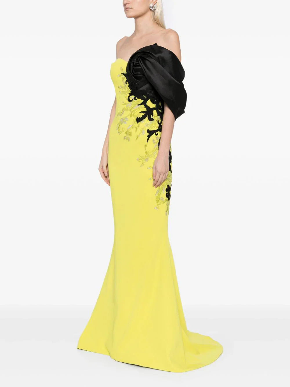 CREPE STRAIGHT FIT DRESS WITH MIKADO ONE SIDED, OFF-SHOULDER SLEEVE