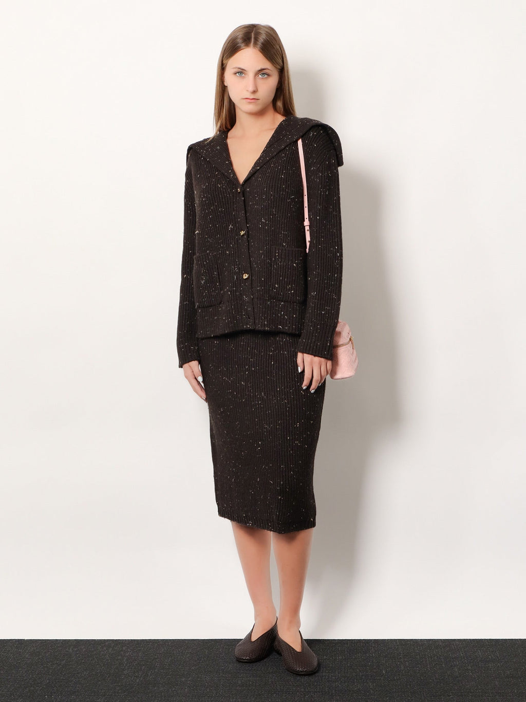 Midi wool skirt