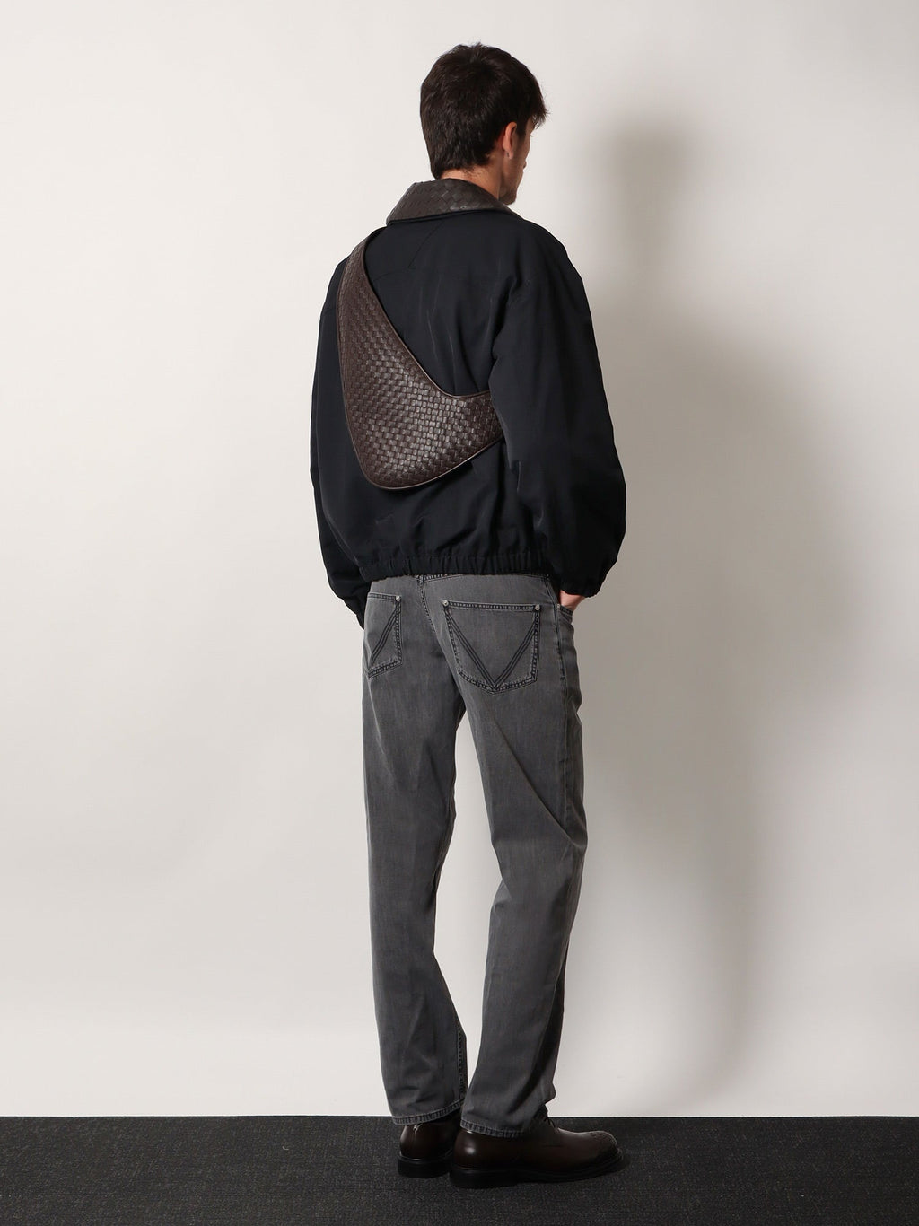 Sling Veneto Intrecciato leather crossbody bag