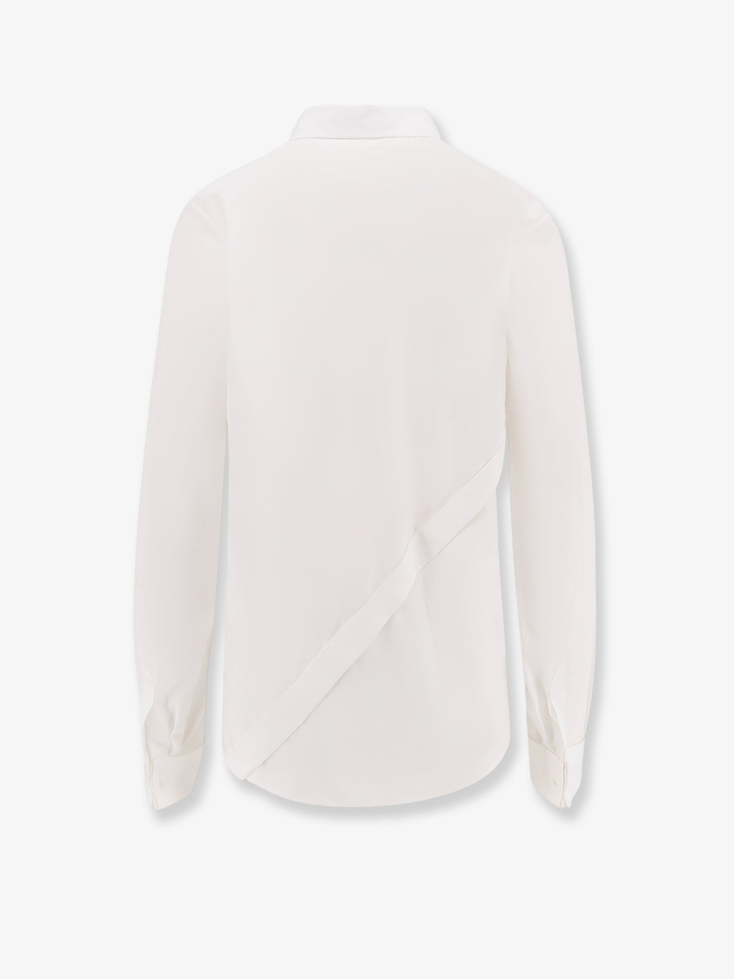Shirt with oblique closure