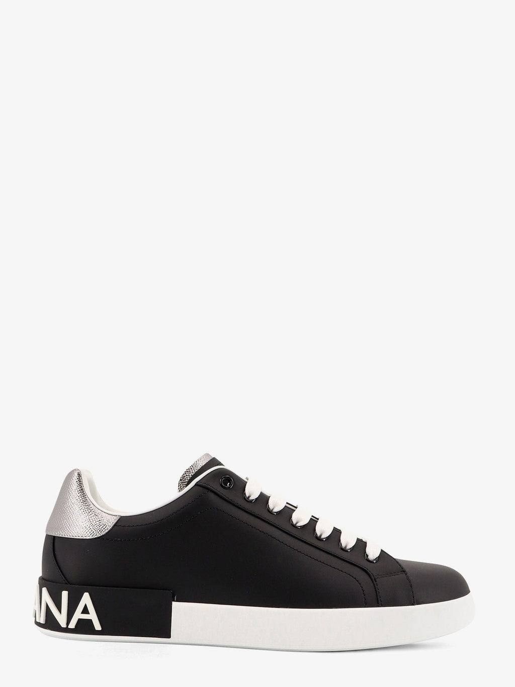 Low-top leather sneakers