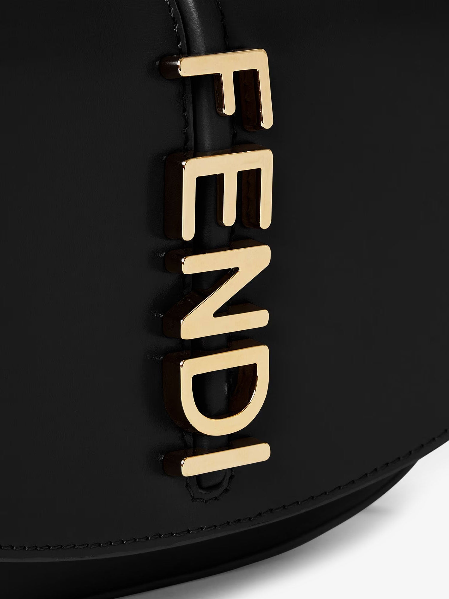 Wallet on Chain Fendigraphy leather shoulder bag