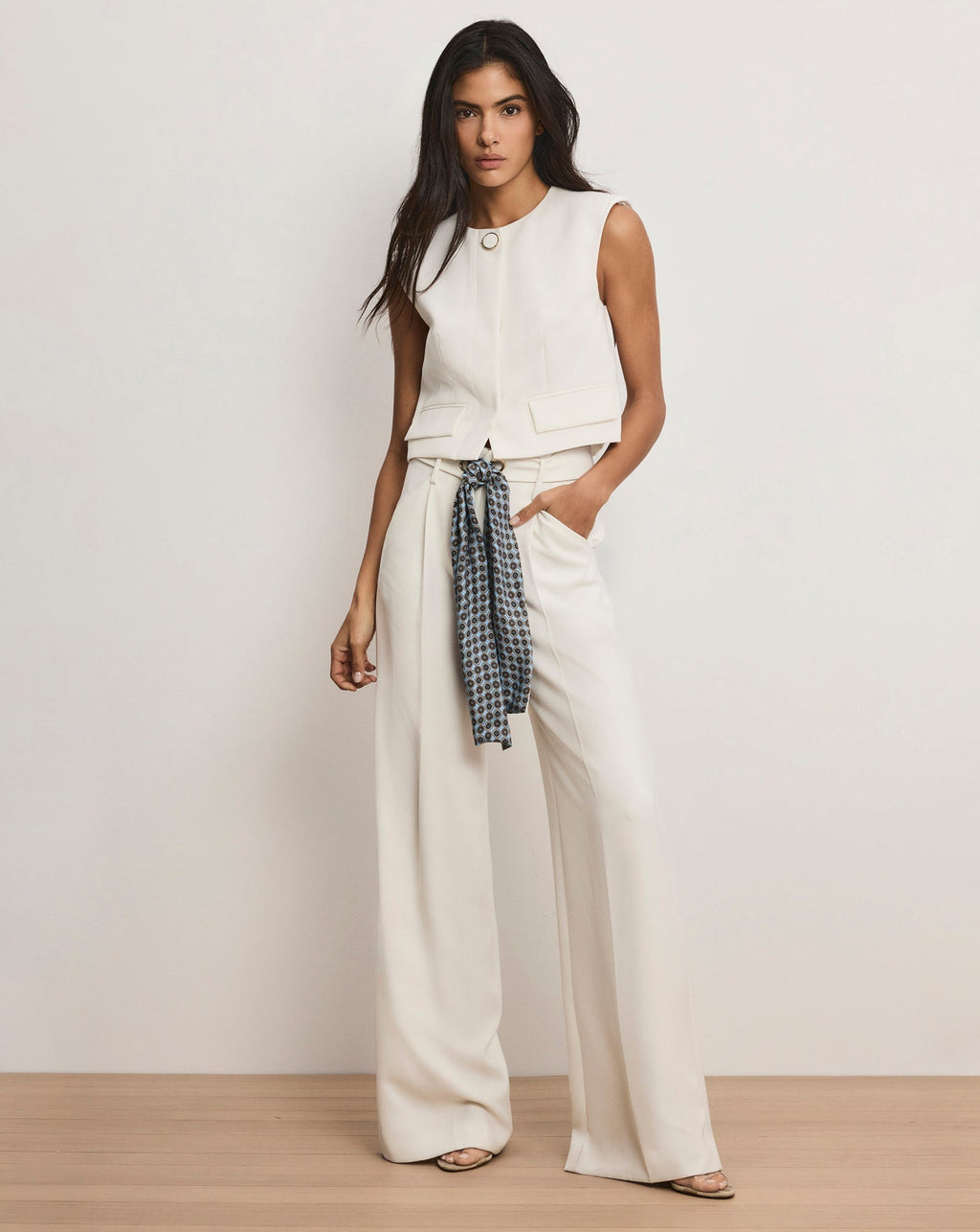 Veronica Beard Cliffwood Vest in Dove