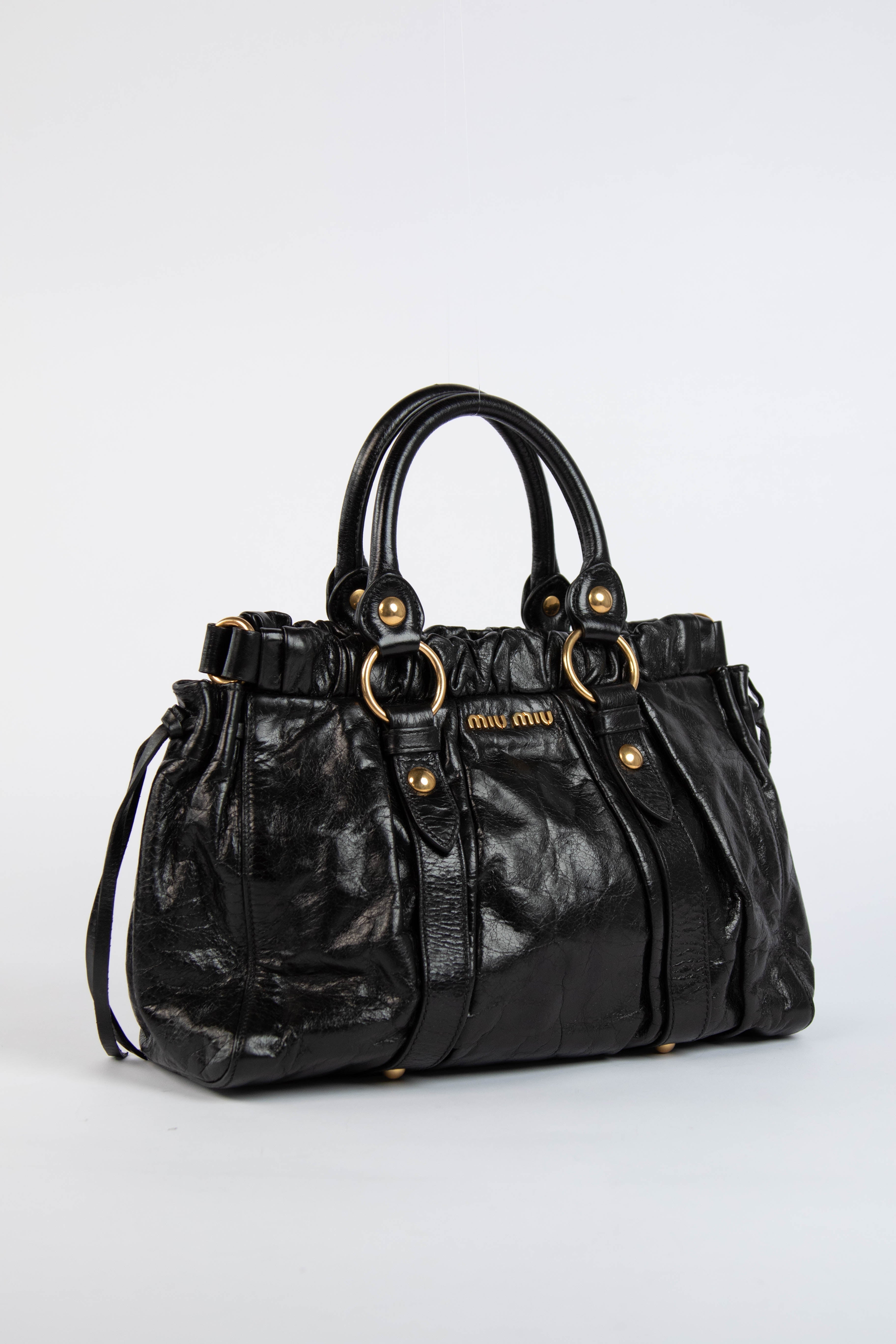 🔥 Pre-owned 2000s Miu Miu Black Vitello Shoulder Bag 🔥