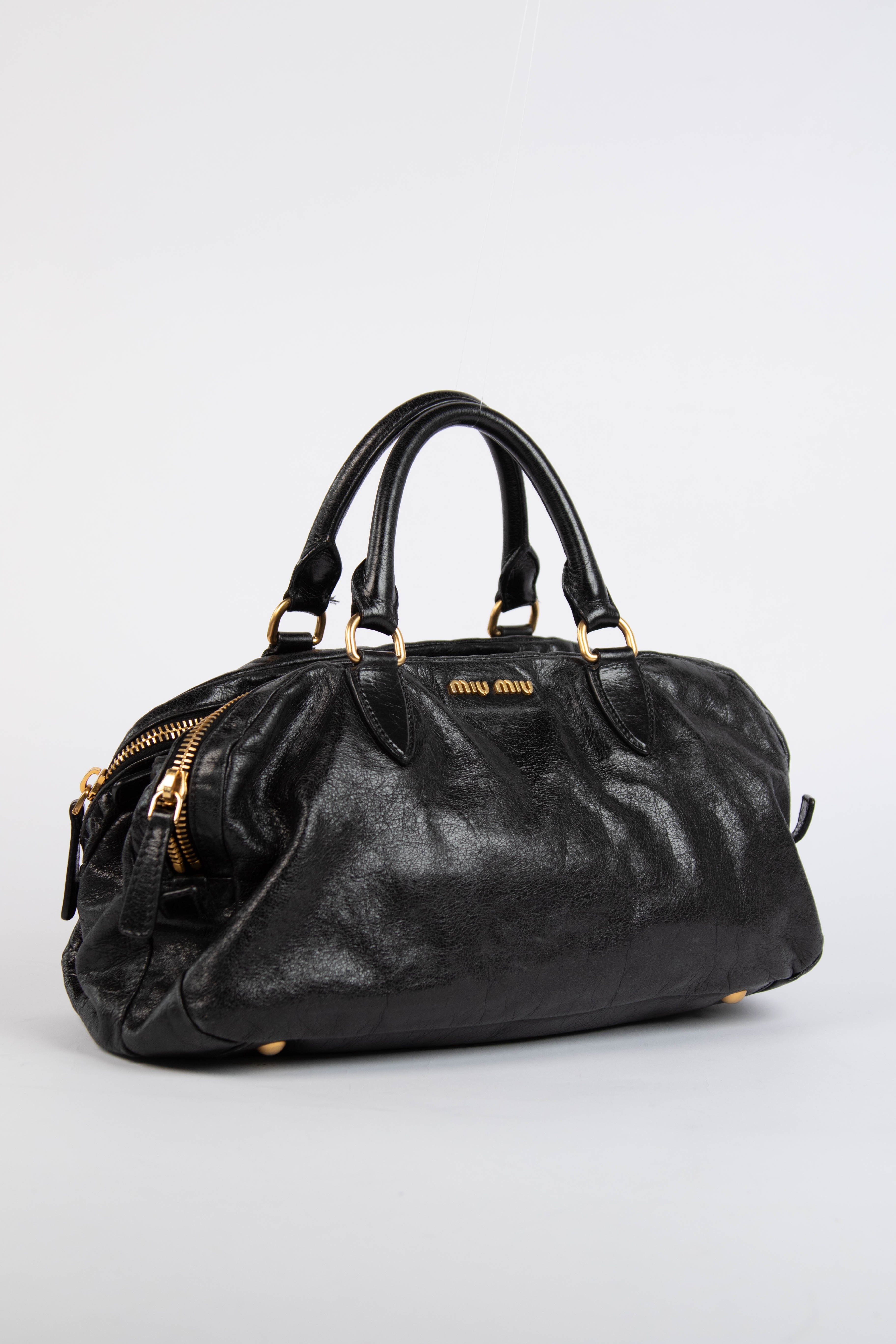 🔥 Pre-owned 2000s Miu Miu Black Leather Shoulder Bag 🔥
