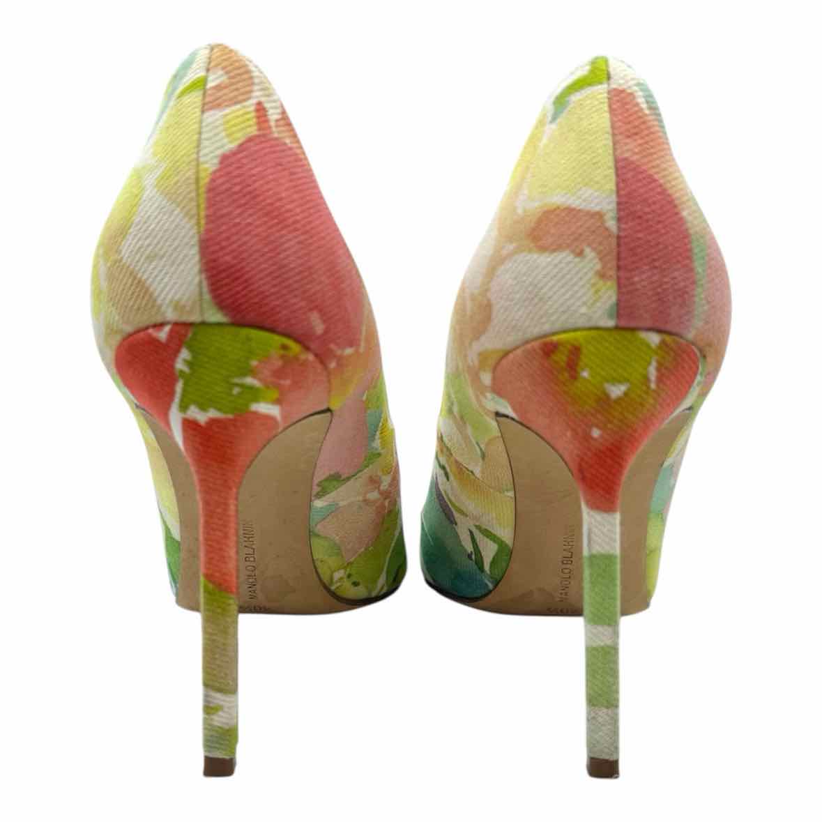 MANOLO BLAHNIK Size 10.5 Green, Pink Canvas Floral Pumps
