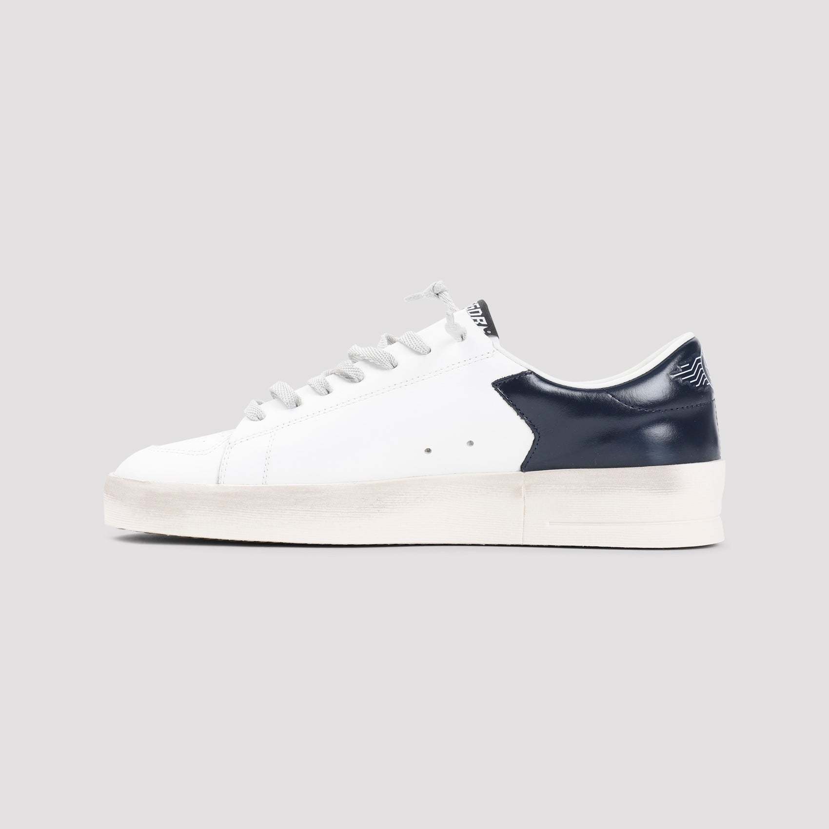 Stardast Sneakers