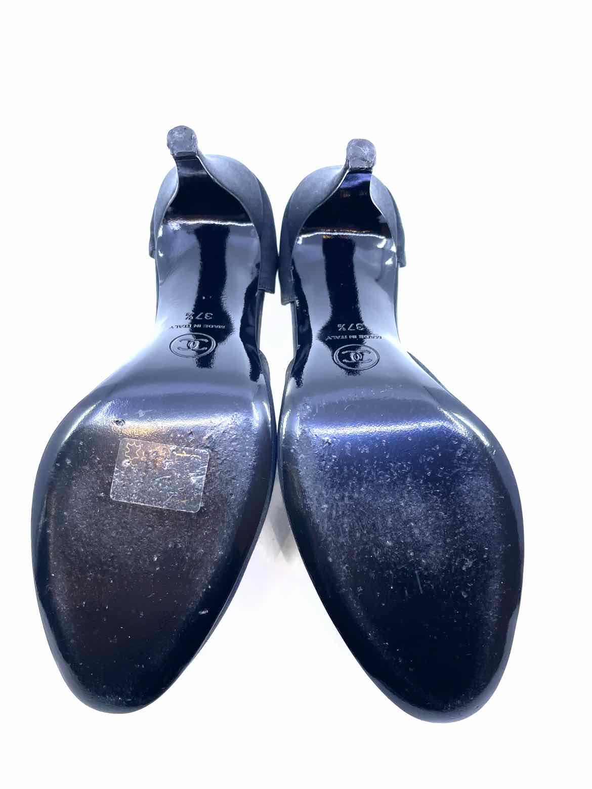 MIU MIU Size 7 Black Sparkly Pumps