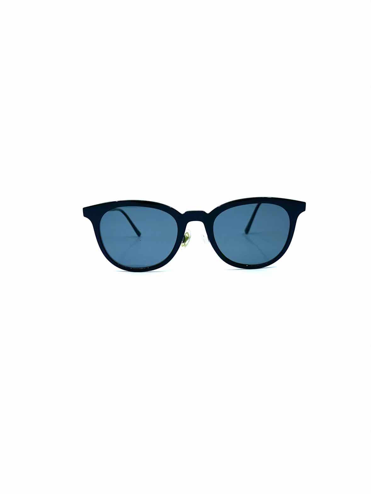 BURBERRY Black Sunglasses