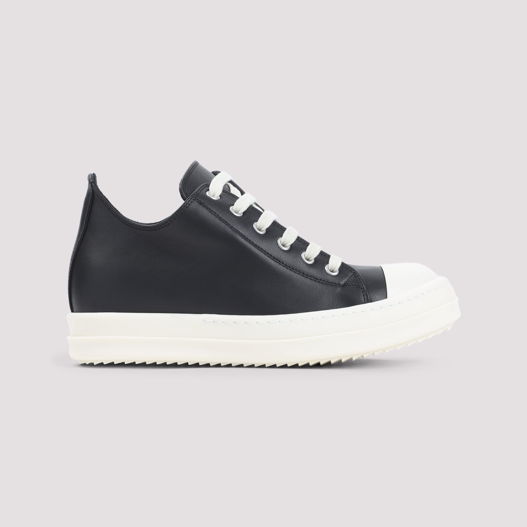 Low Sneakers