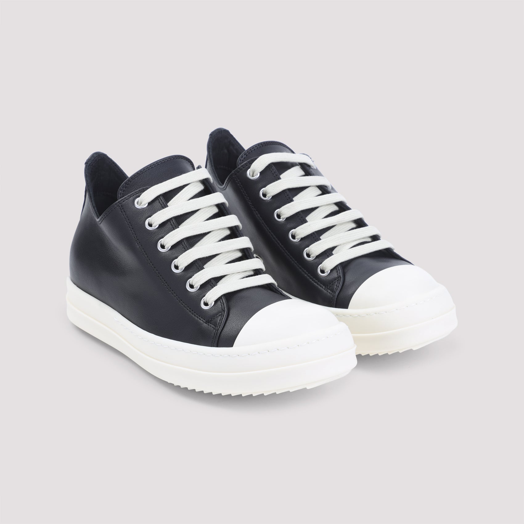 Low Sneakers