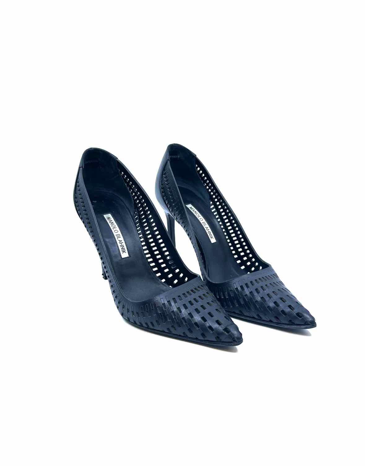 MANOLO BLAHNIK Size 9 Black Leather Pumps