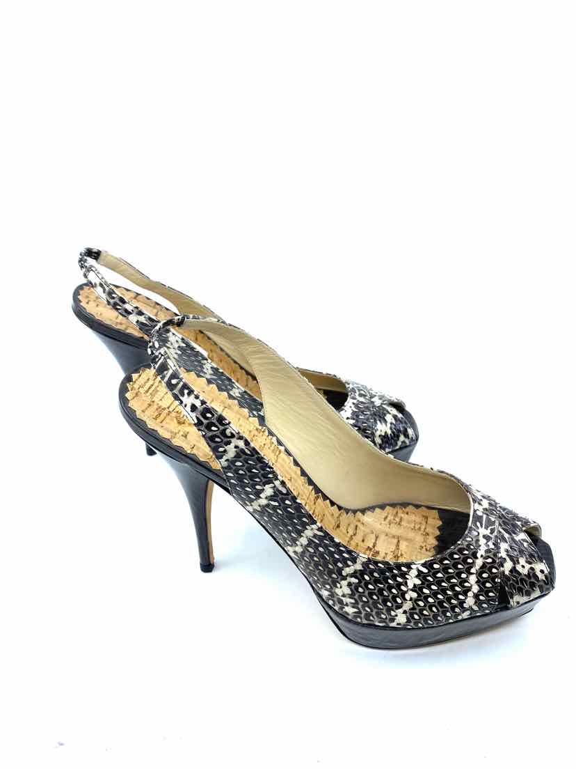 OSCAR DE LA RENTA Snakeskin Pumps | 9.5
