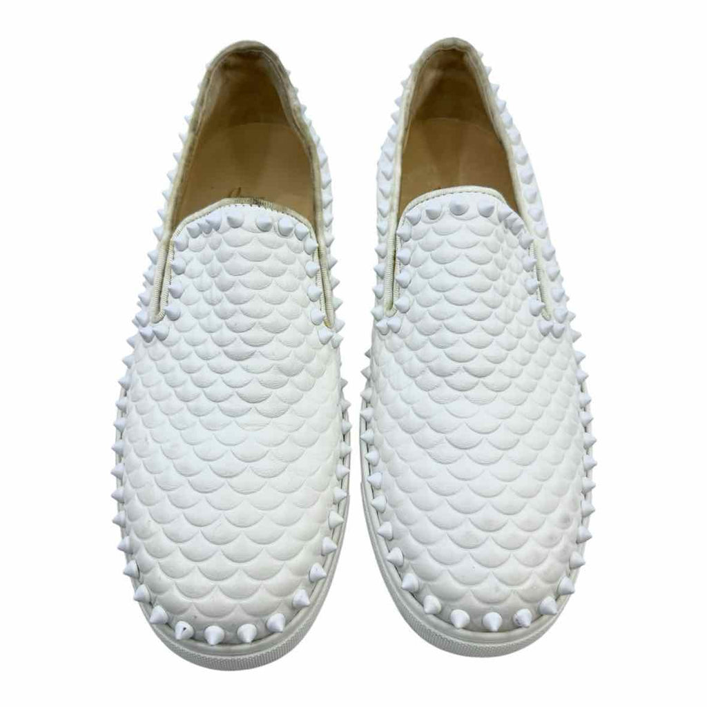 CHRISTIAN LOUBOUTIN Size 10 White Leather Scalloped Sneakers
