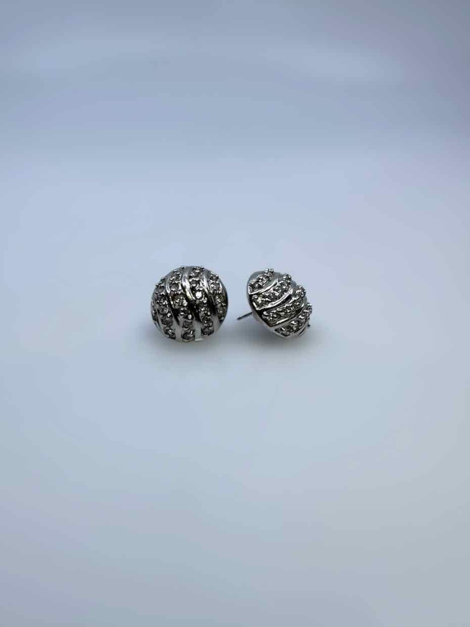 14K White Gold Diamond Pierced Earrings