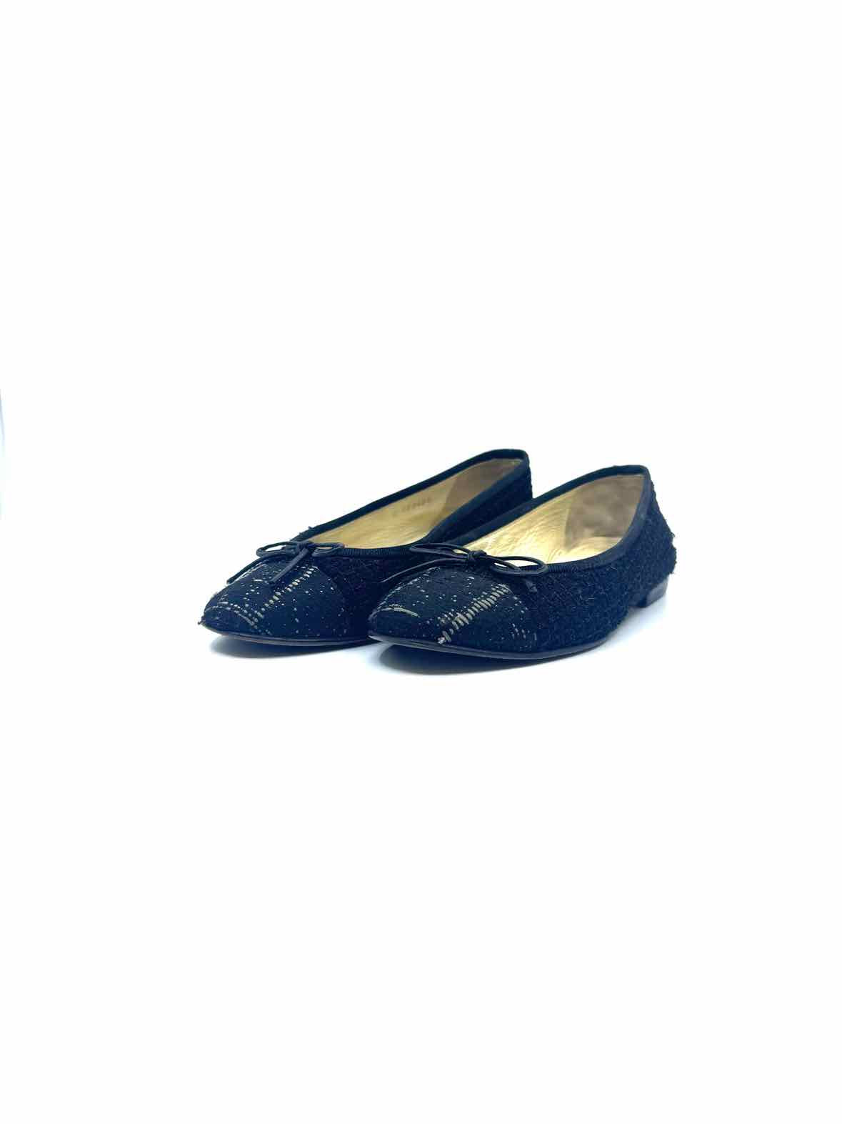 CHANEL Size 5.5 Black & Grey Tweed Flats