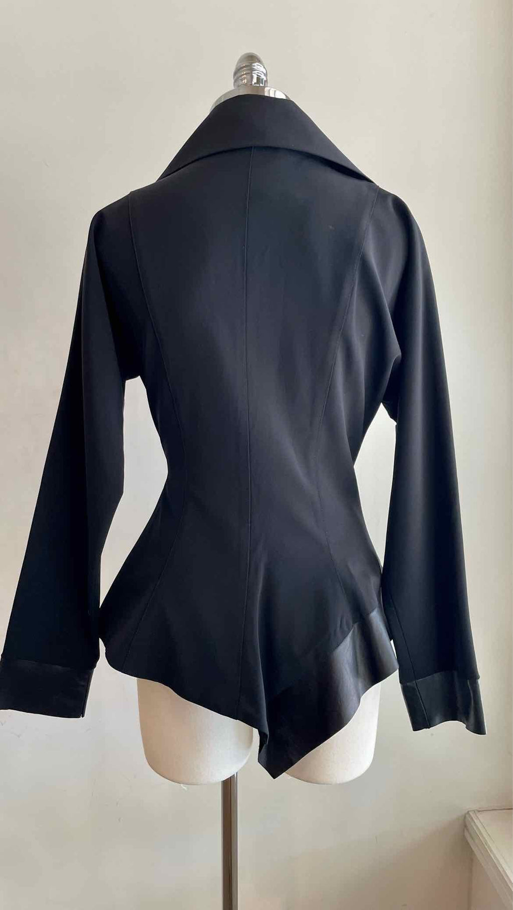 IVAN GRUNDAHL Size 4 Black Jacket