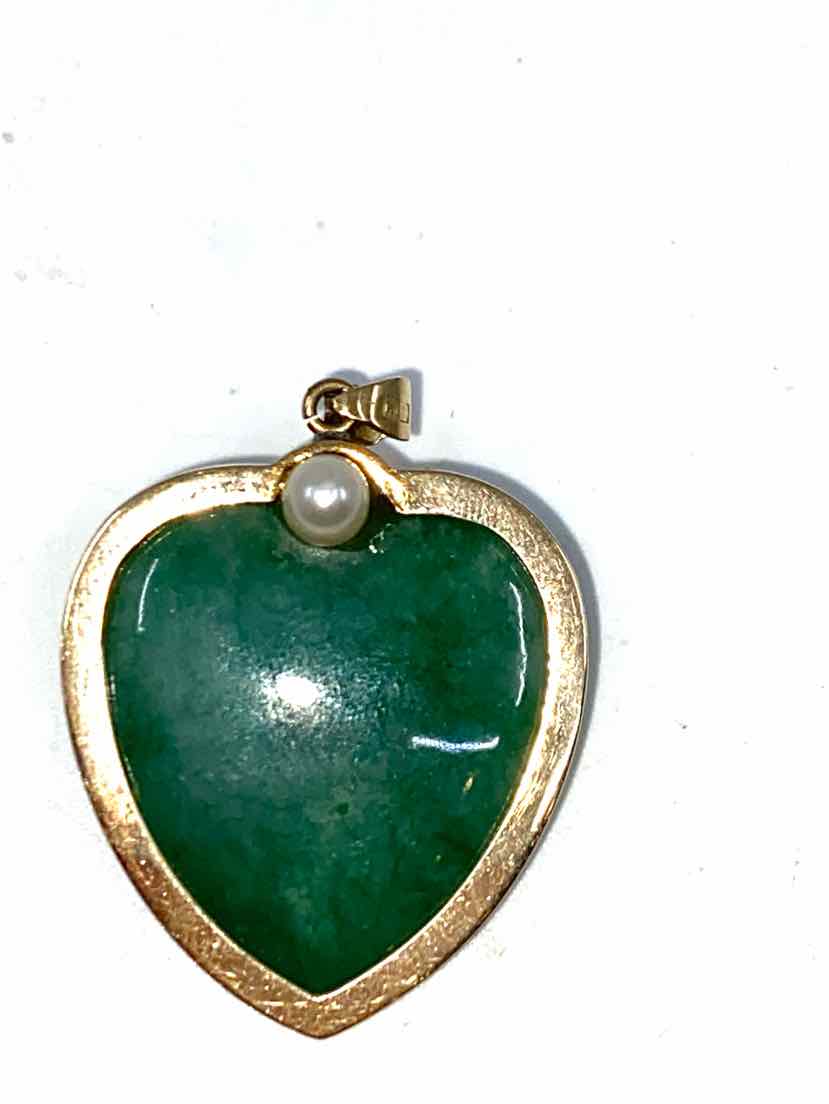 14K Jade Pendant
