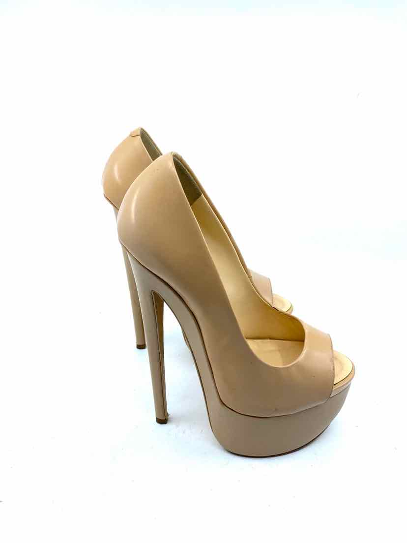 GIUSEPPE ZANOTTI Size 6 Nude Leather Solid Pumps