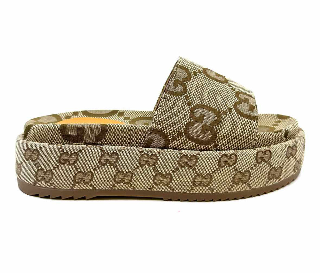 GUCCI Angelina Size 11 Brown, Cream Canvas Monogram Slide