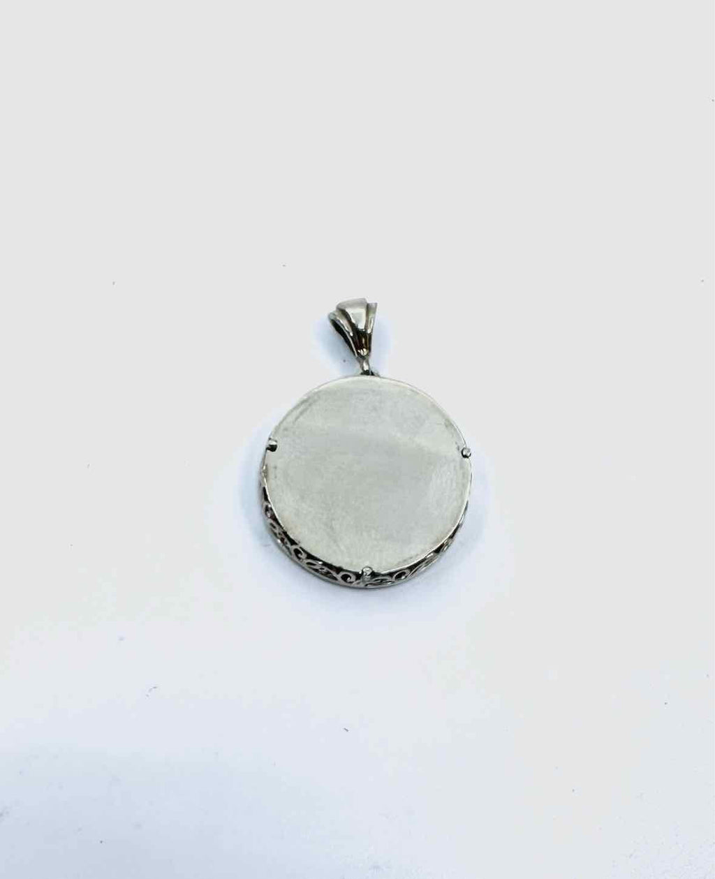 14K White Gold Pendant