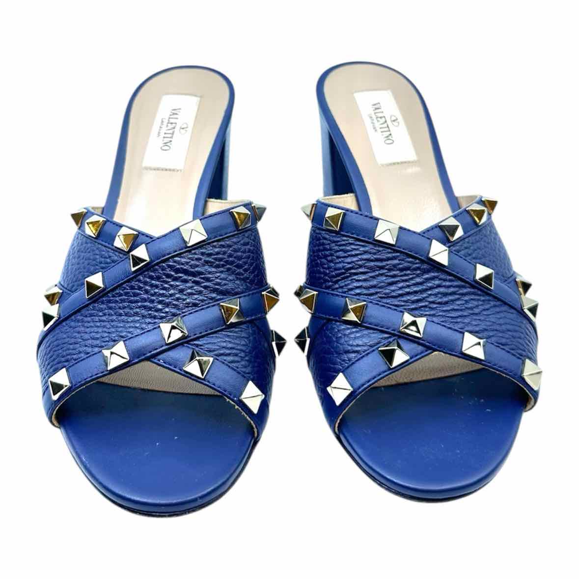 VALENTINO Rockstud Size 8 Navy Leather Solid Sandals