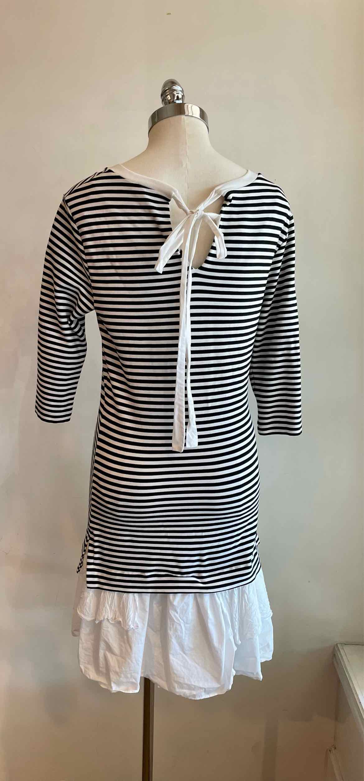 MOSCHINO Size M Black & White Stripe Dress