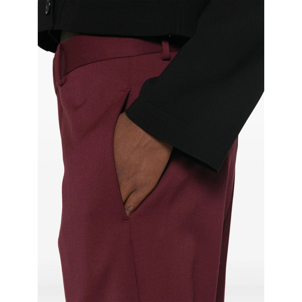 Pant Armarium