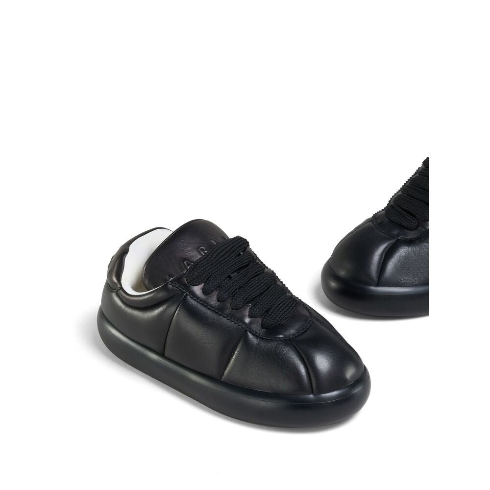 Soft Grain Lace-up Flat