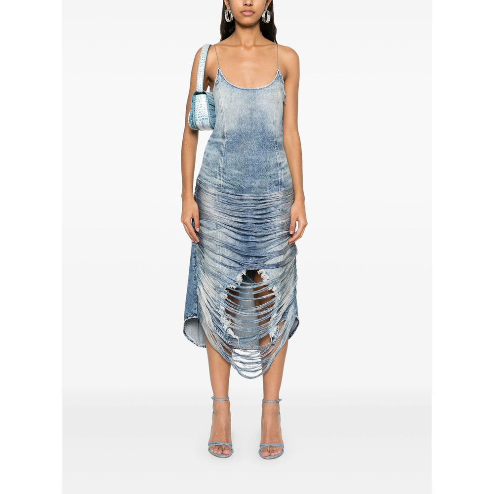 Elevated Scoop Top