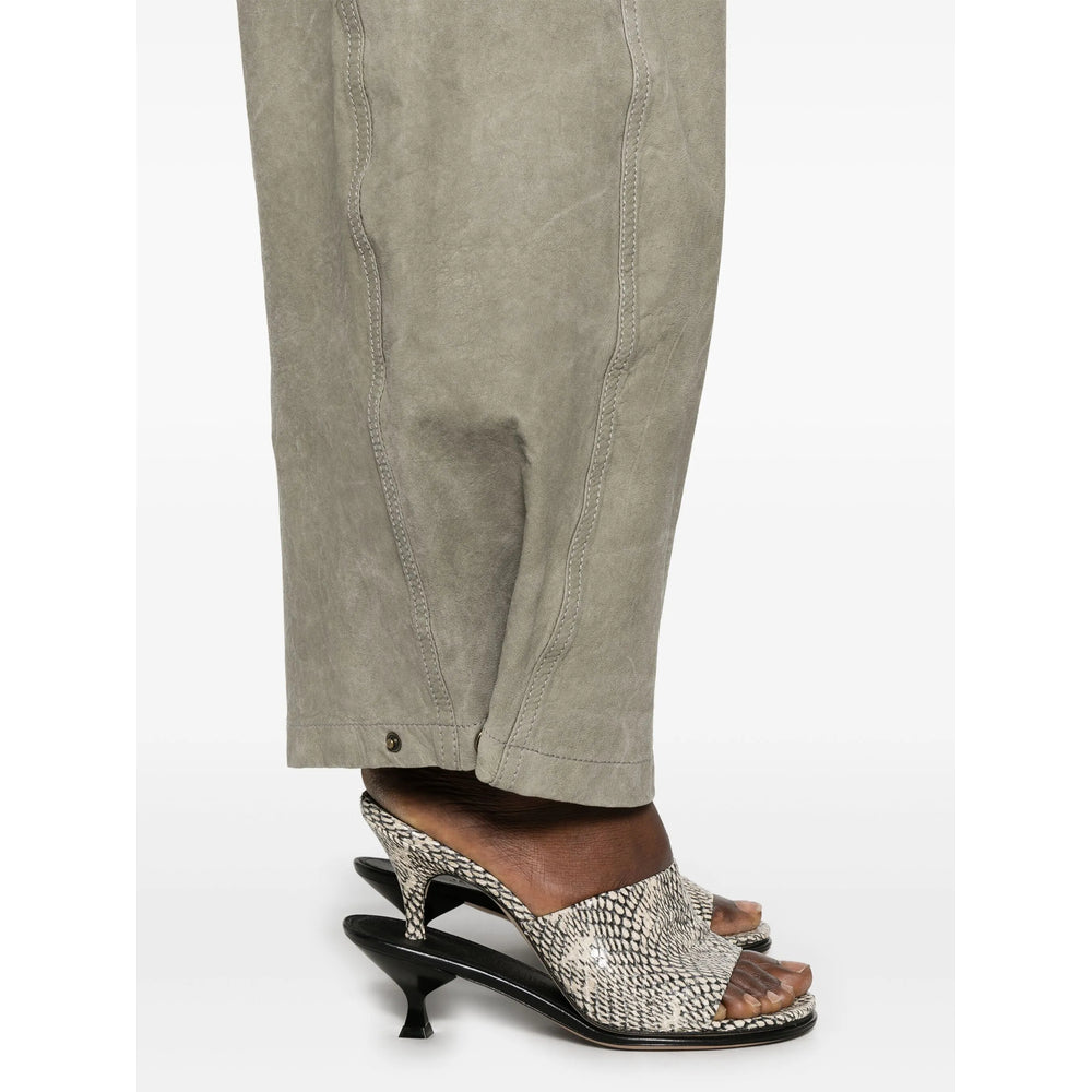 Discreet Fly Jeans