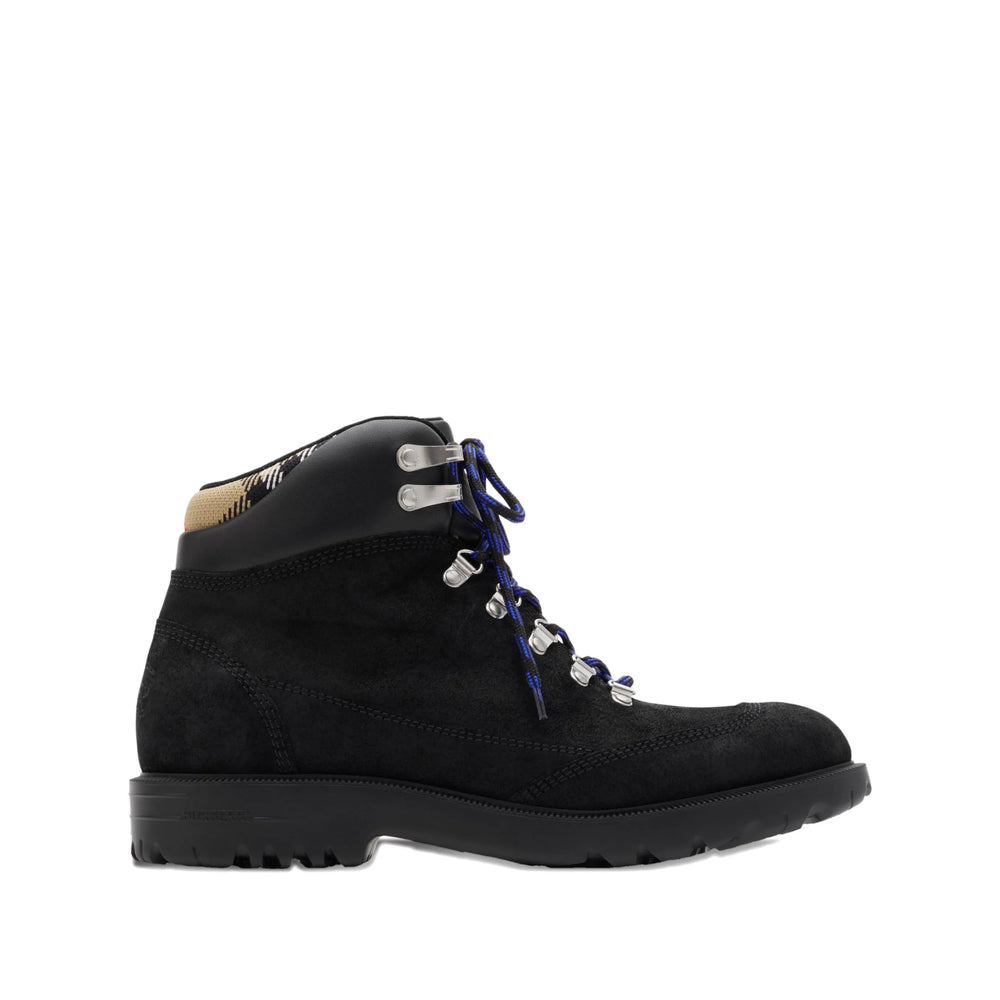 Sleek Lace-up Calf Leather Shoe