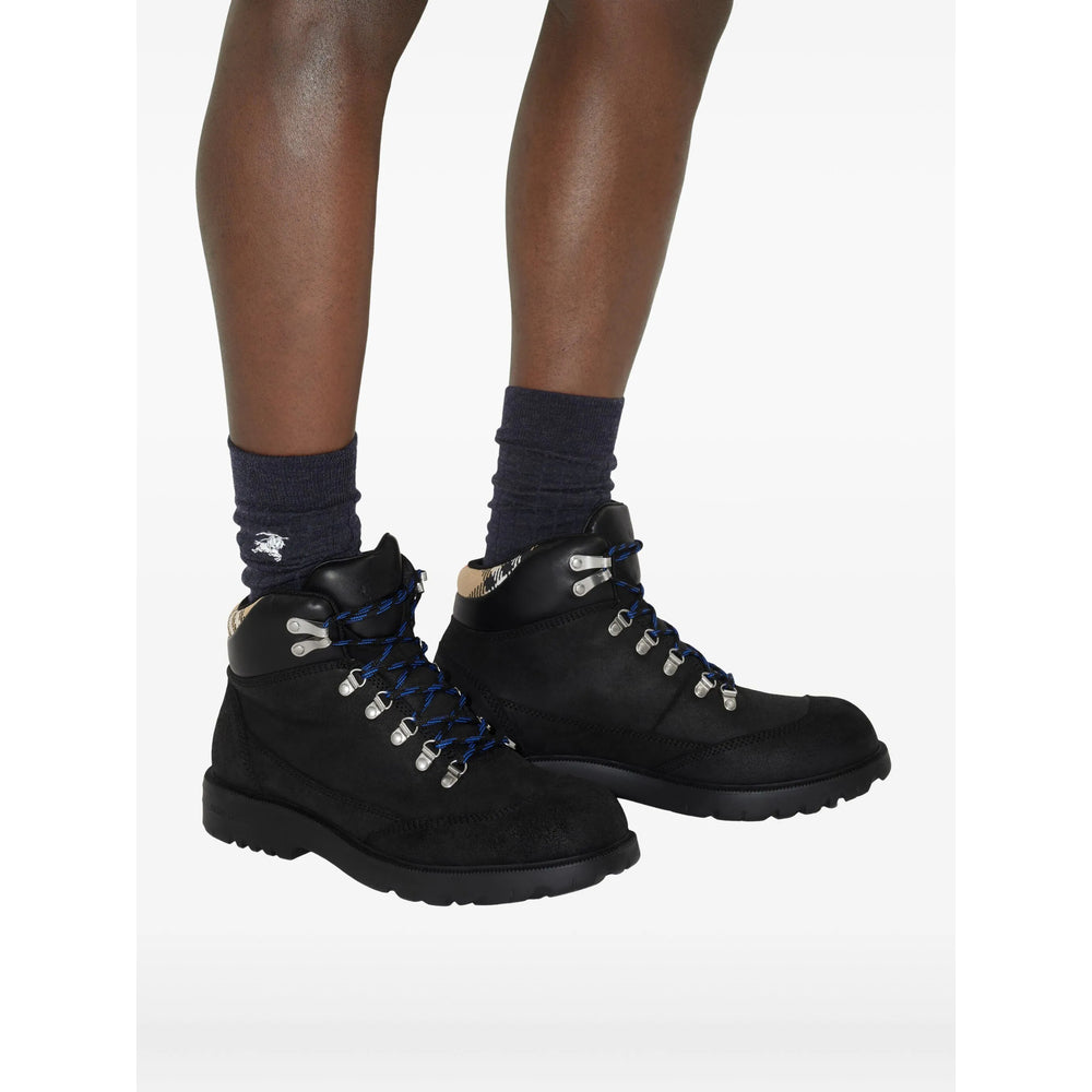 Sleek Lace-up Calf Leather Shoe
