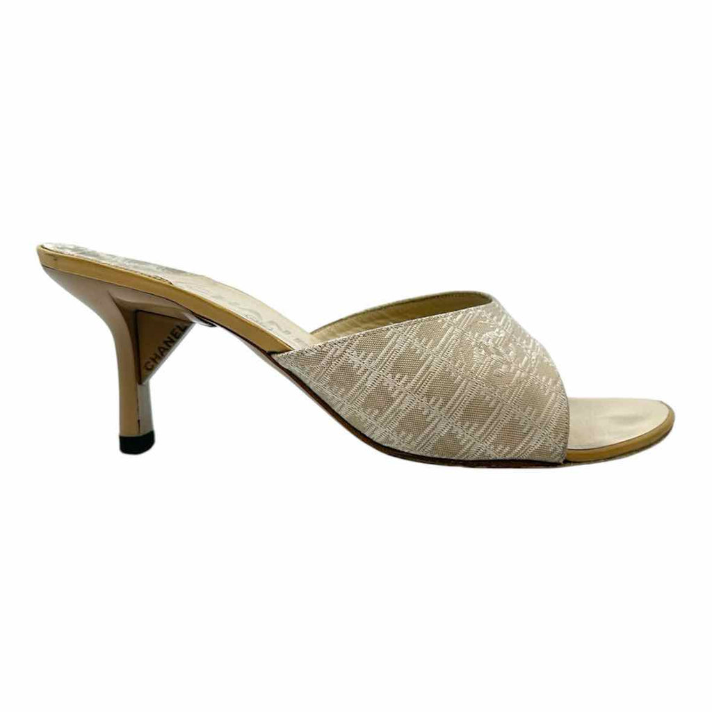 CHANEL Size 6.5 Beige, White Canvas Monogram Sandals