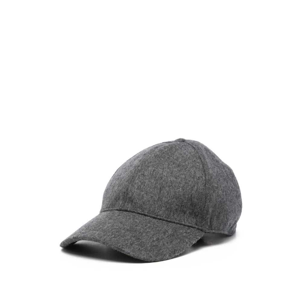 Cap Prada