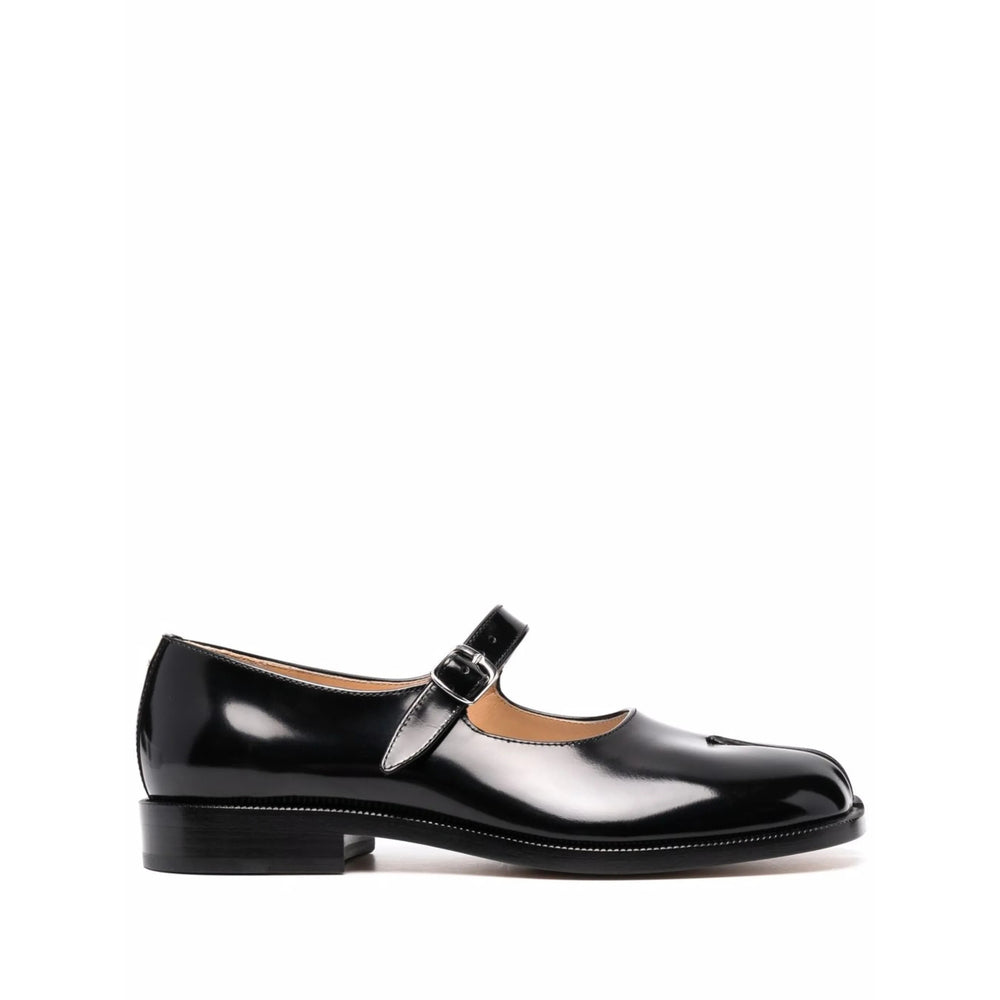 Sleek Tabi Ankle Boot
