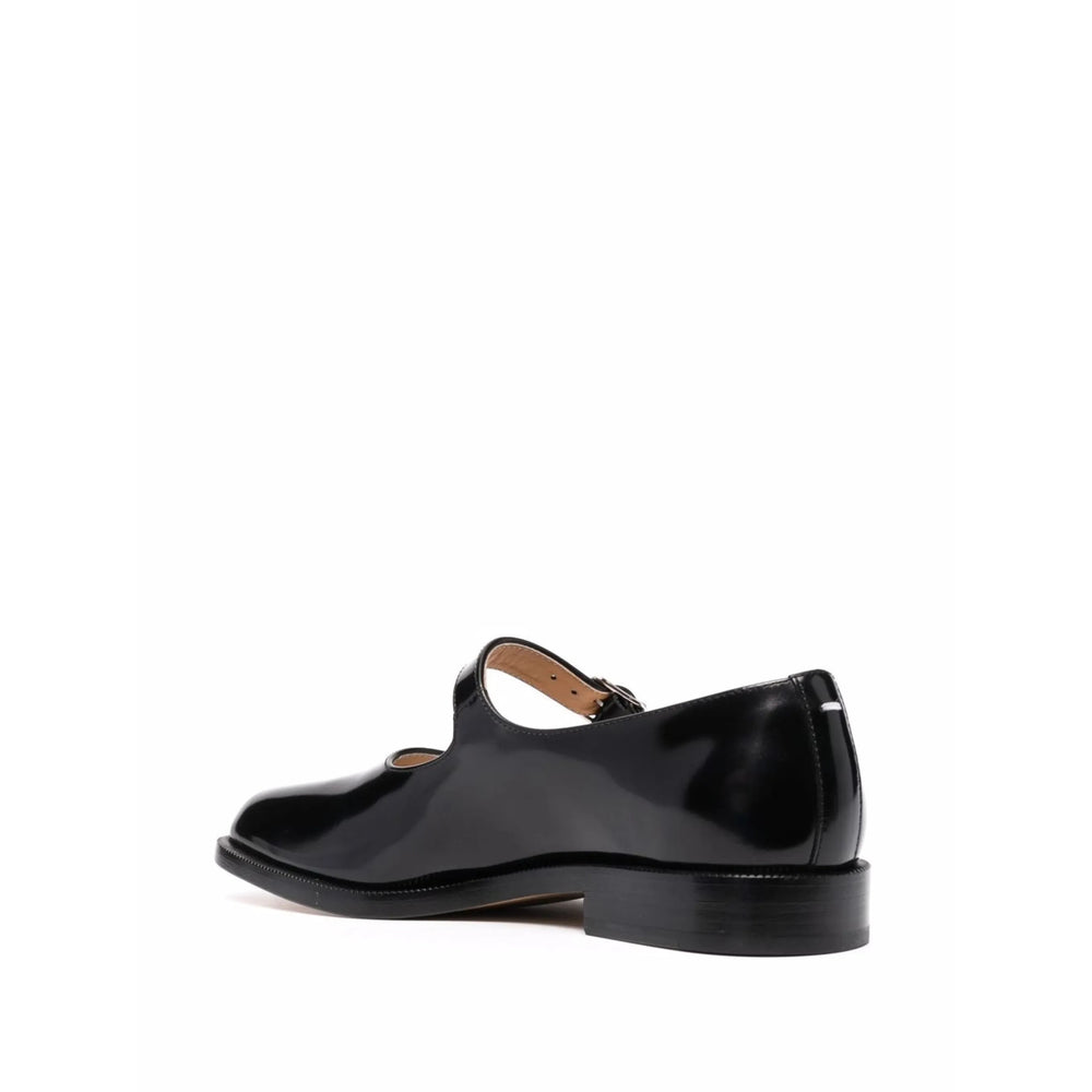 Sleek Tabi Ankle Boot